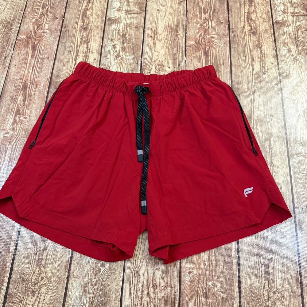 Fabletics The One Short Athletic Mens Small Red Zipper Pockets Lightweight